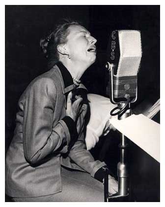 Agnes Moorehead